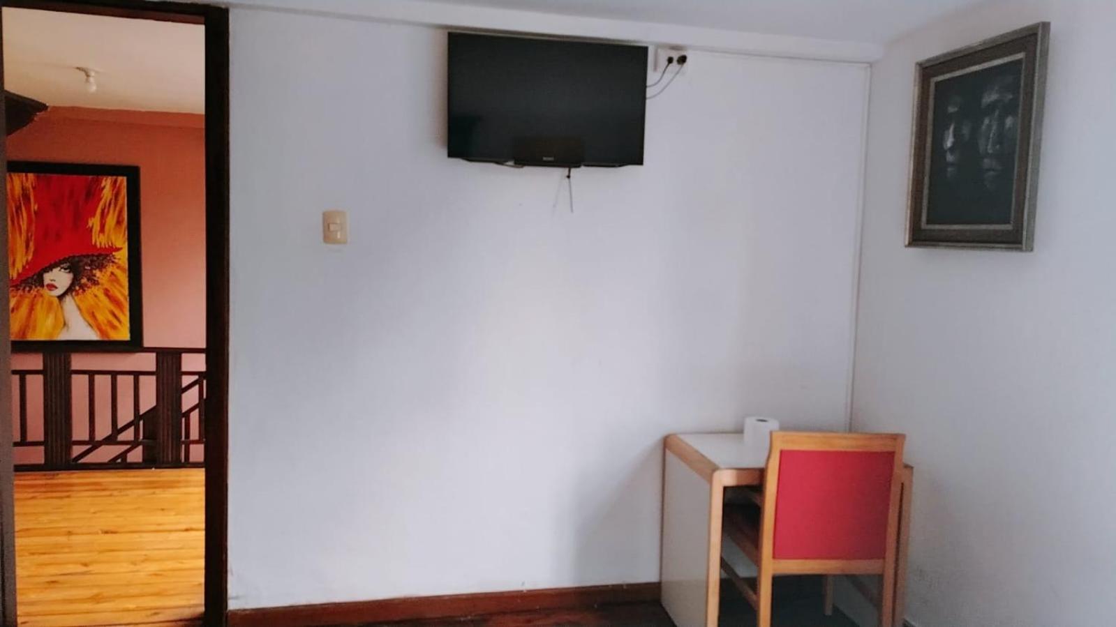キト Casa Del Arupoホステル エクステリア 写真