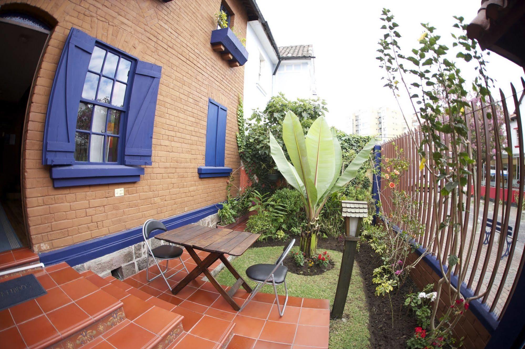 キト Casa Del Arupoホステル エクステリア 写真